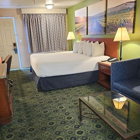 Days Inn By Wyndham Westley Exterior photo