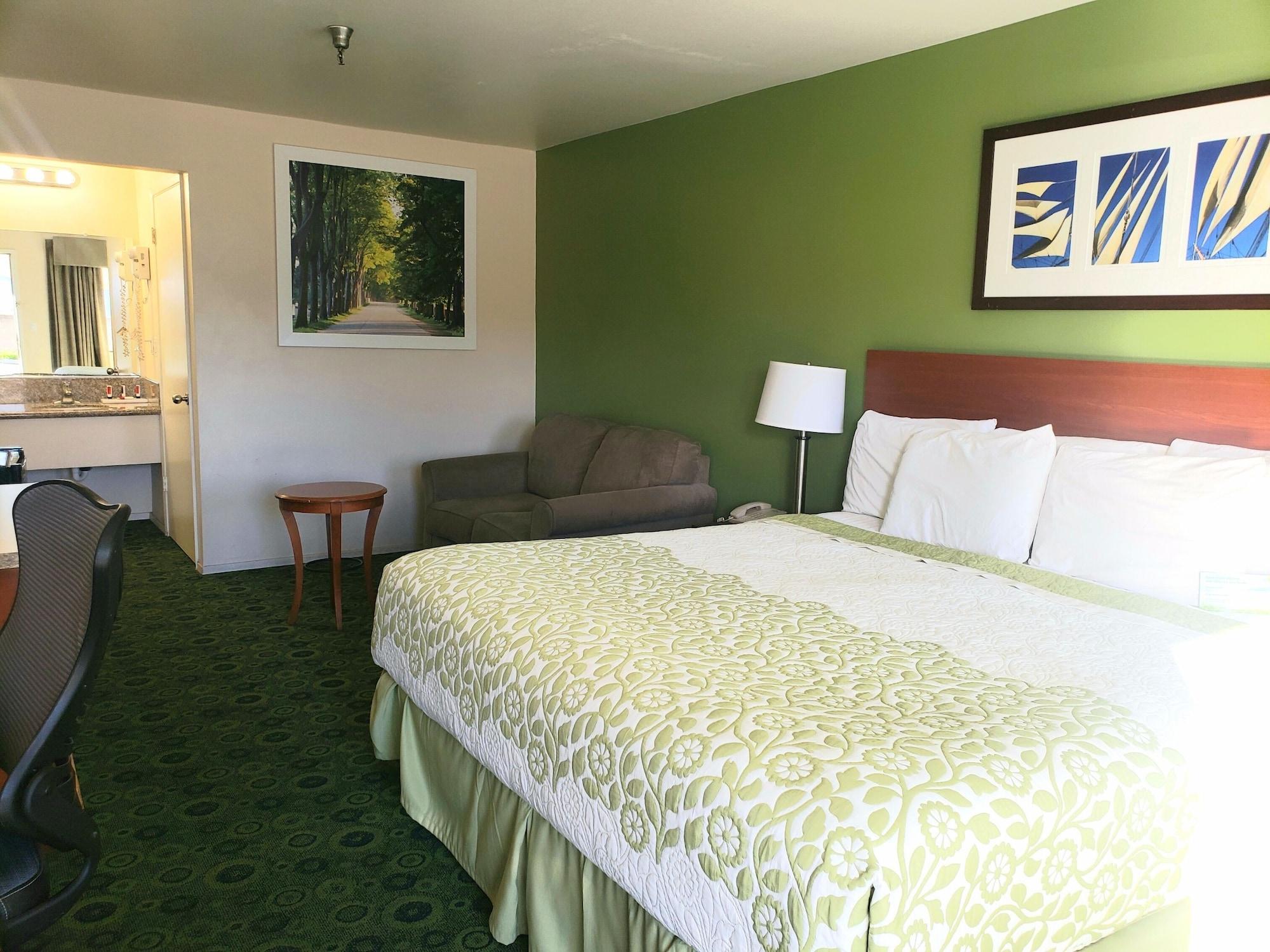 Days Inn By Wyndham Westley Exterior photo