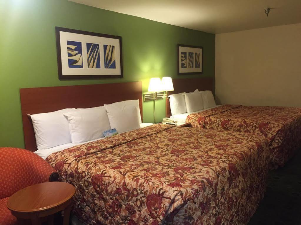 Days Inn By Wyndham Westley Exterior photo